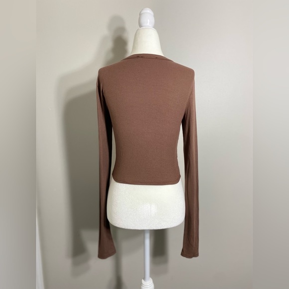 Large naked wardrobe LH Brown Tan Ribbed Long Sleeve Cropped Shirt - Picture 4 of 6